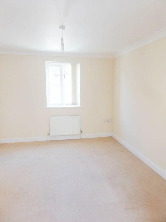 Property photo 2 of 9 Living Room