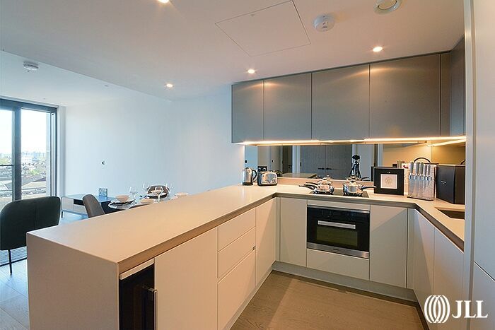 Property photo 2 of 13 84 Dumont, 27 Alb...