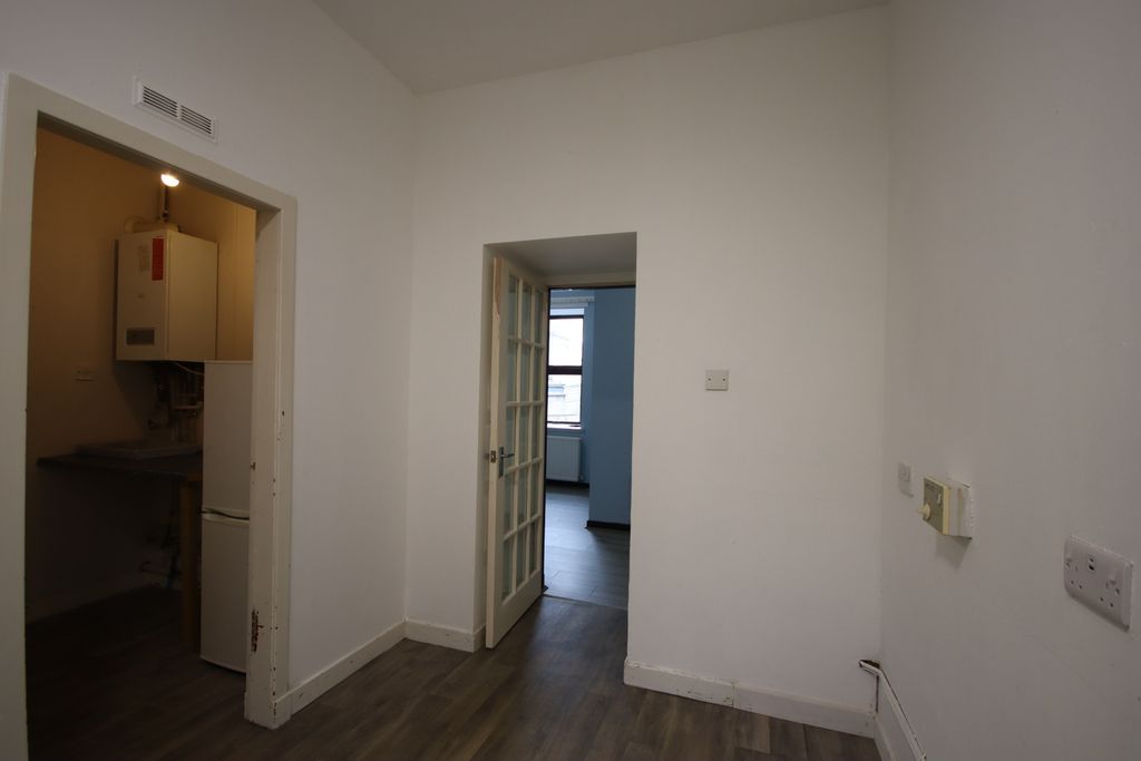 Property photo 3 of 11 Photo 3