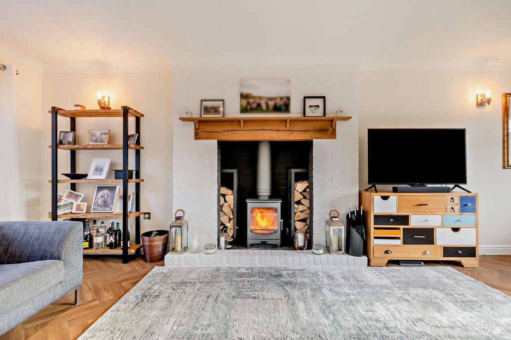 Property photo 2 of 21 Reception Room