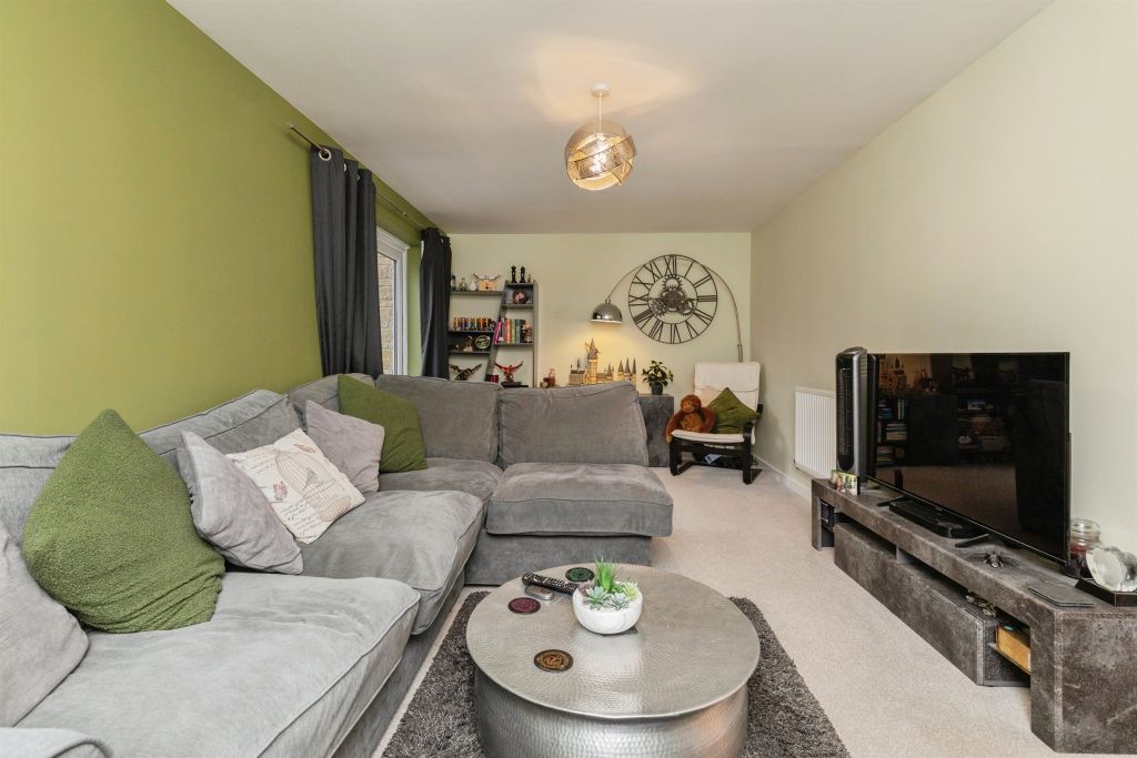 Property photo 3 of 19