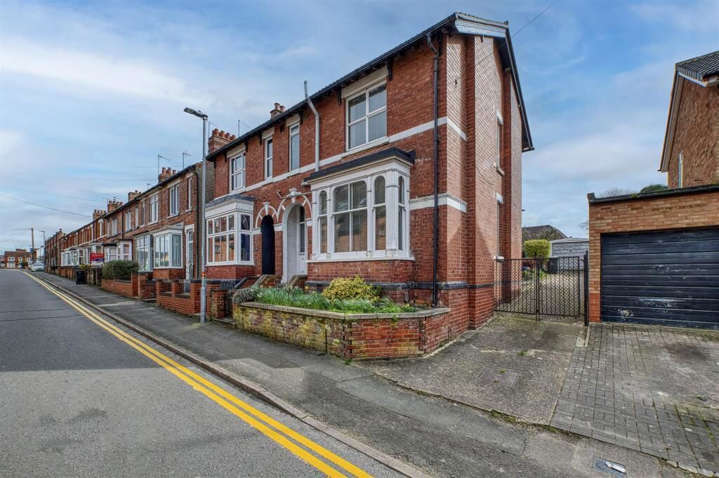 Property photo 1 of 20