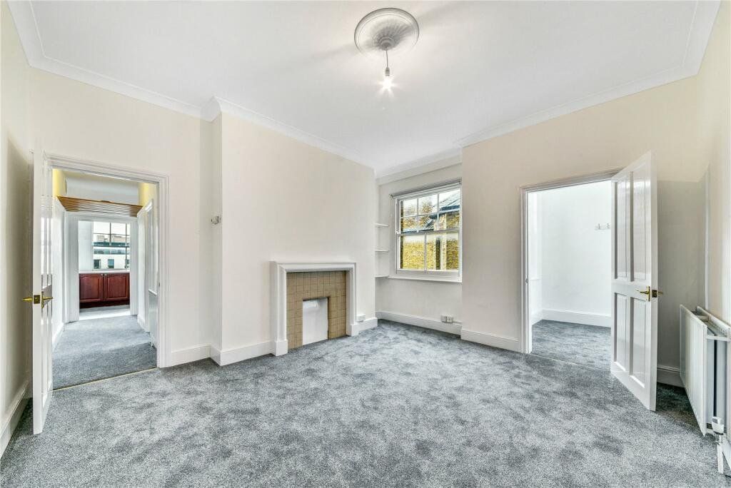Property photo 1 of 8 Living Area