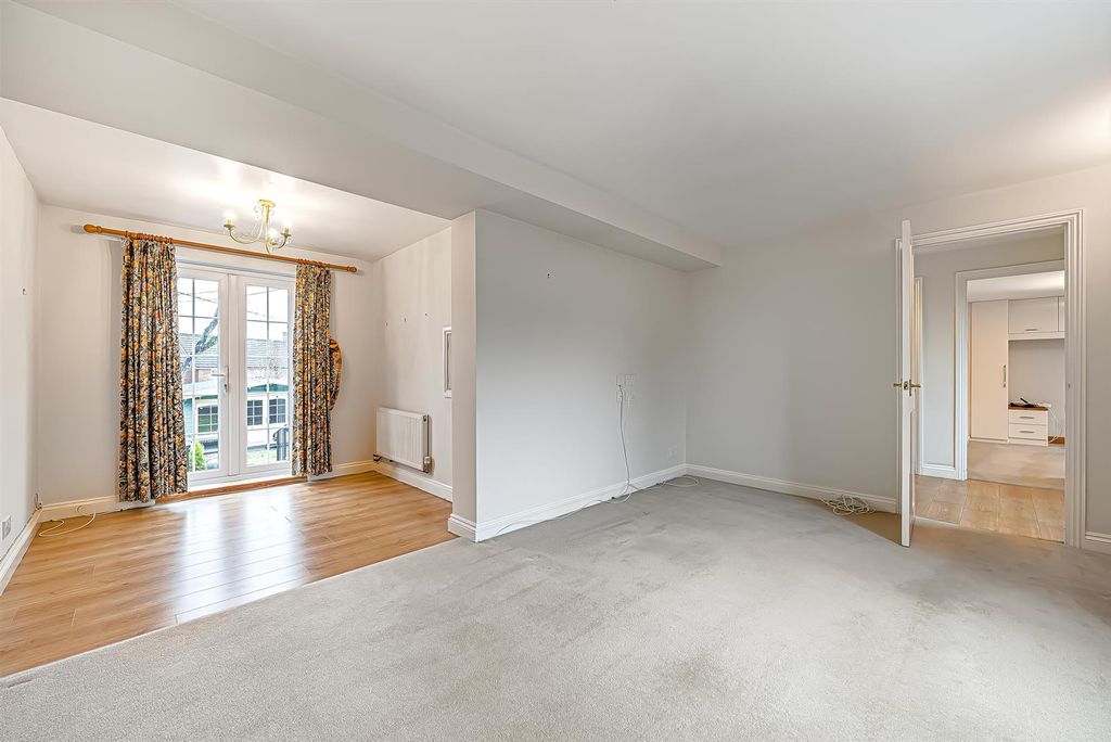 Property photo 2 of 9 3.Jpg