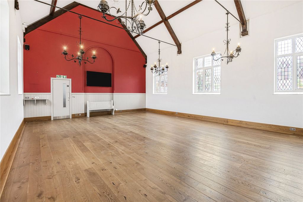 Property photo 2 of 19 Main Hall