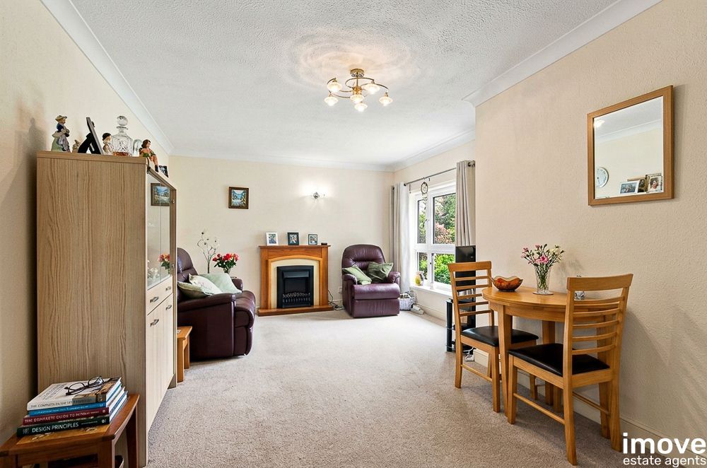 Property photo 3 of 11