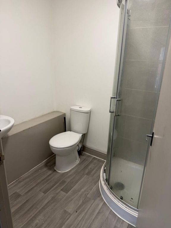 Property photo 3 of 3