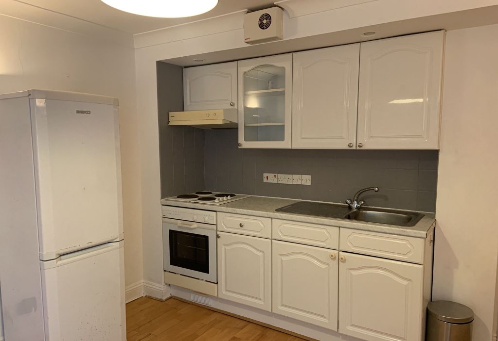 Property photo 3 of 6 Photo