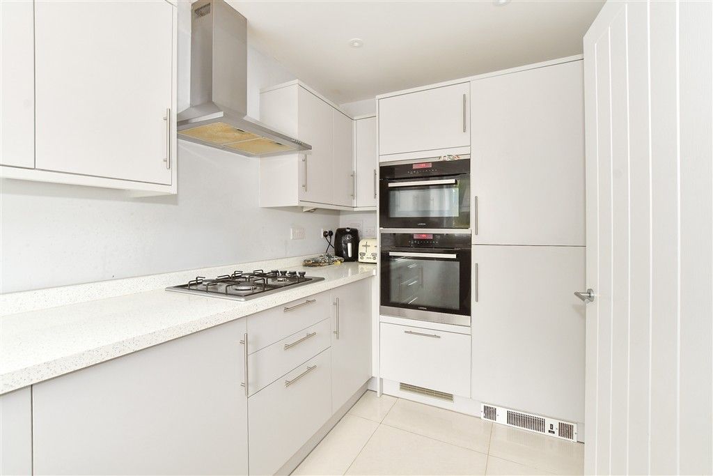 Property photo 3 of 15 Kitchen