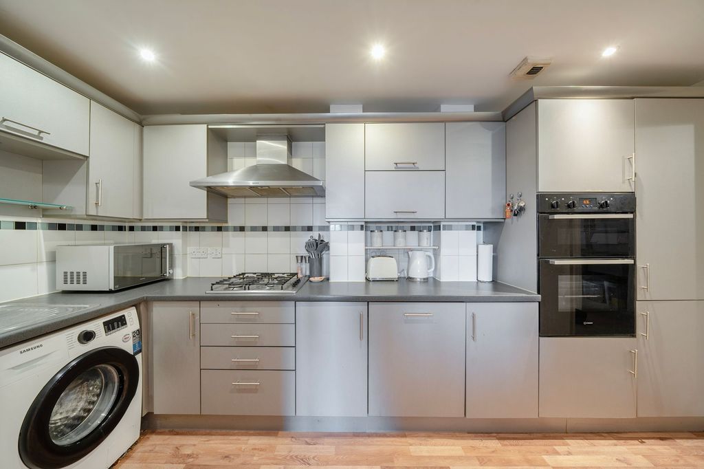 Property photo 2 of 13 Kitchen