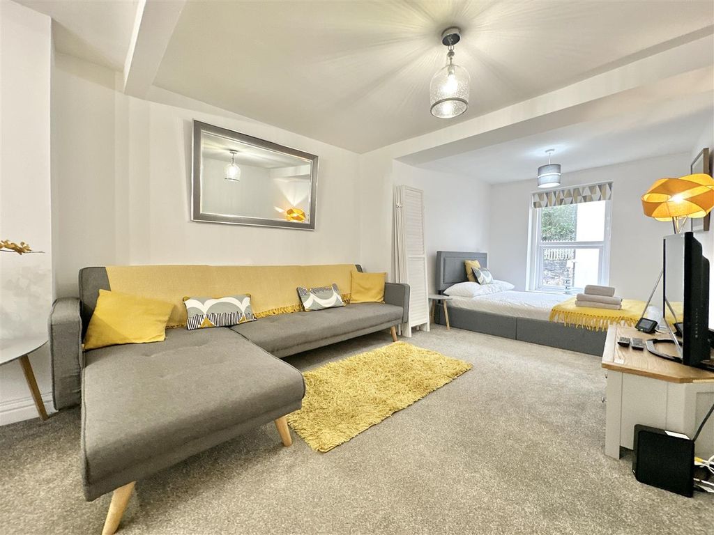 Property photo 1 of 15 Bolton Street - 1.Jpg