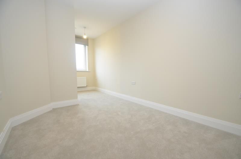 Property photo 3 of 5 Bedroom
