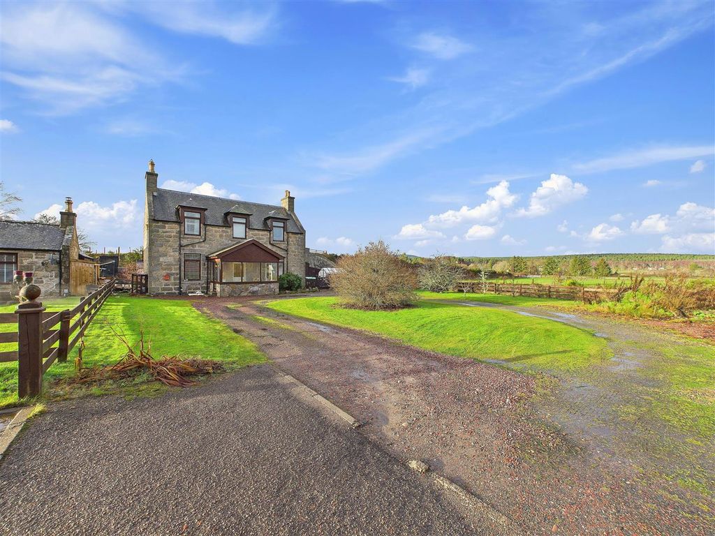 Property photo 1 of 35 Front Garden &amp; Driveway