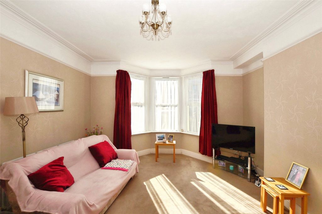 Property photo 2 of 15 2 - Picture No. 37