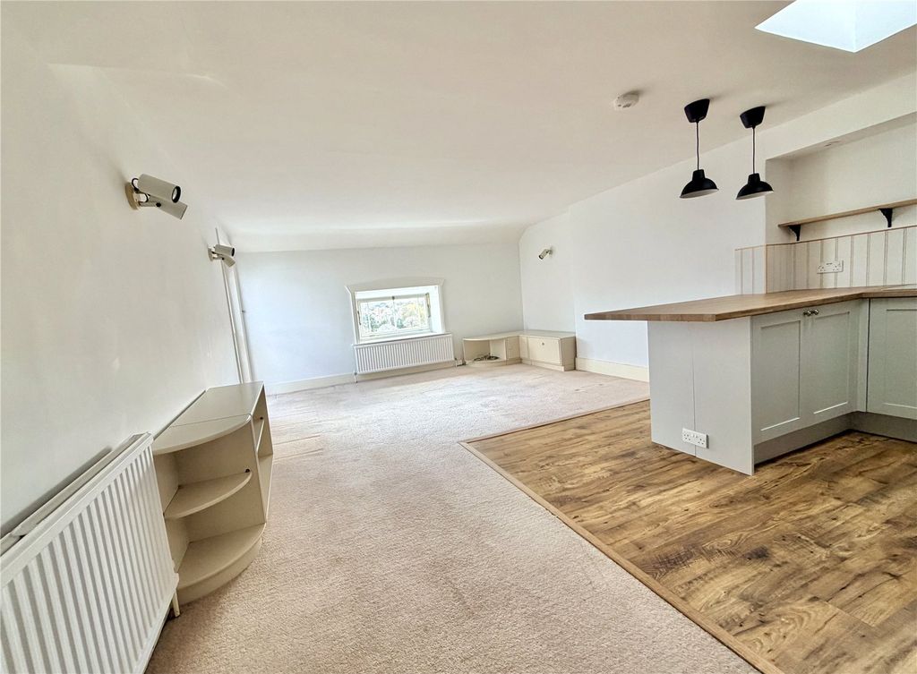 Property photo 2 of 9 Picture No. 06