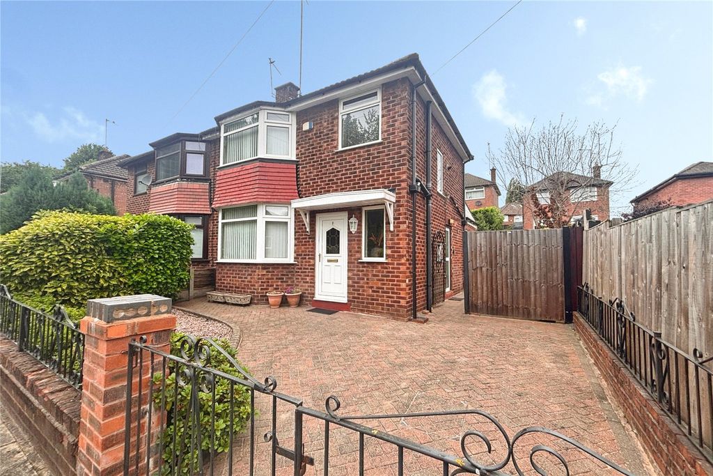 Property photo 1 of 12 Picture No. 11