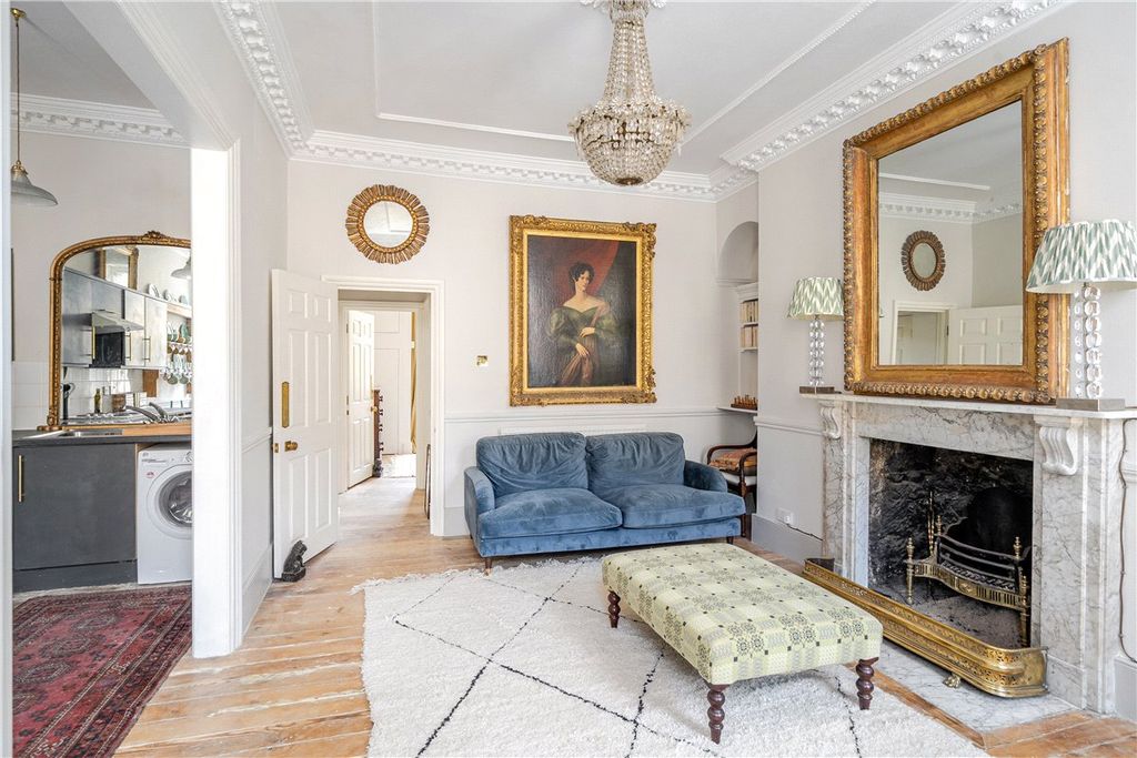 Property photo 3 of 8 Picture No. 14