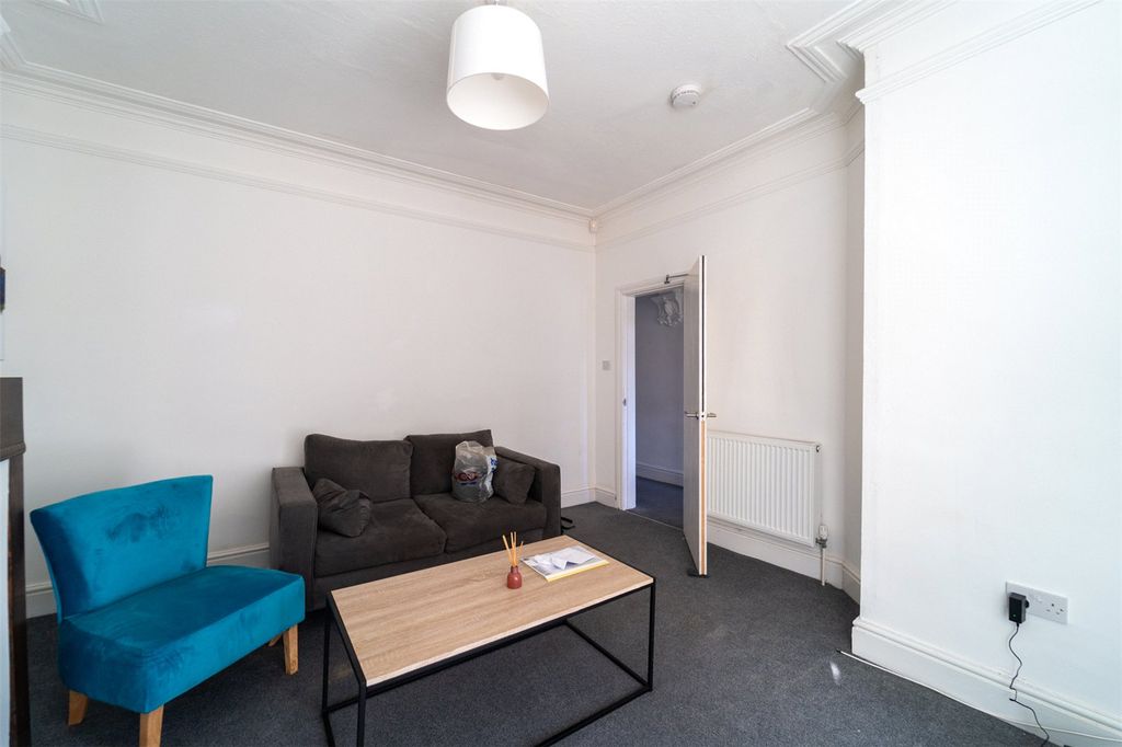 Property photo 3 of 18 Picture No. 03