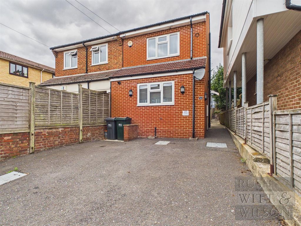 Property photo 1 of 21