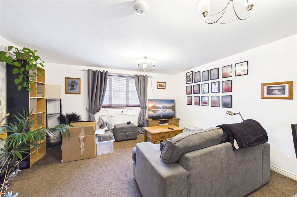 Property photo 2 of 10 Picture No. 20
