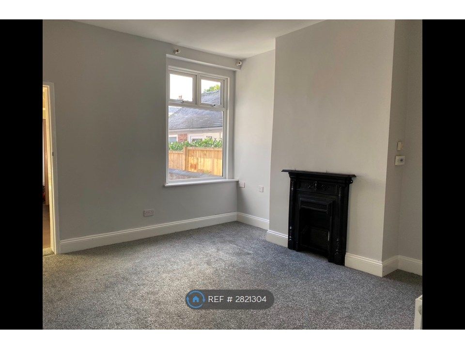 Property photo 2 of 8 Rear Reception Room