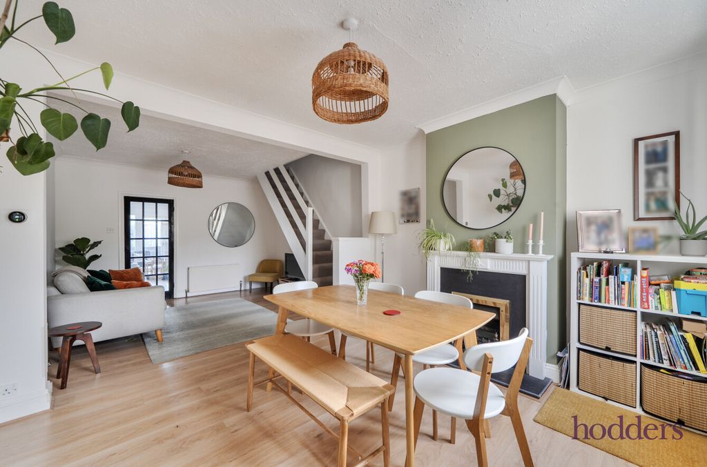 Property photo 3 of 21 Fa259Cdc-Feaa-4Ab...