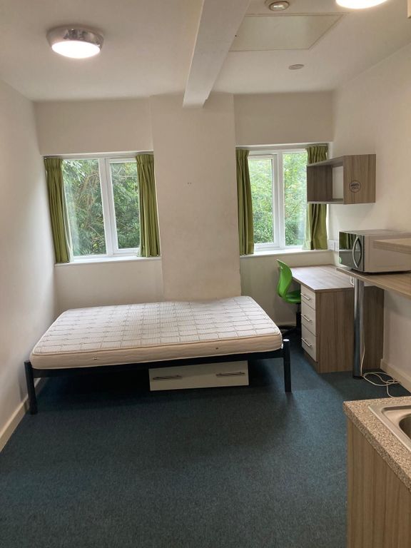 Property photo 1 of 4