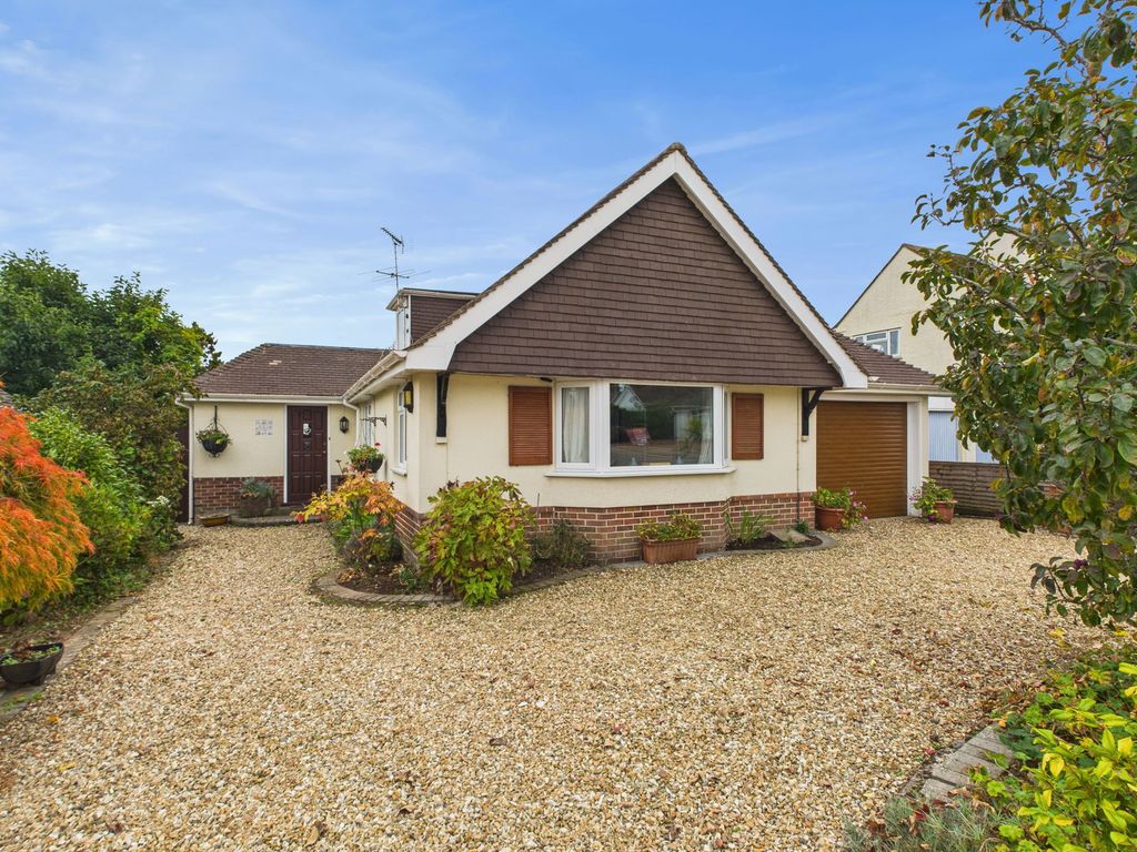 Property photo 1 of 16