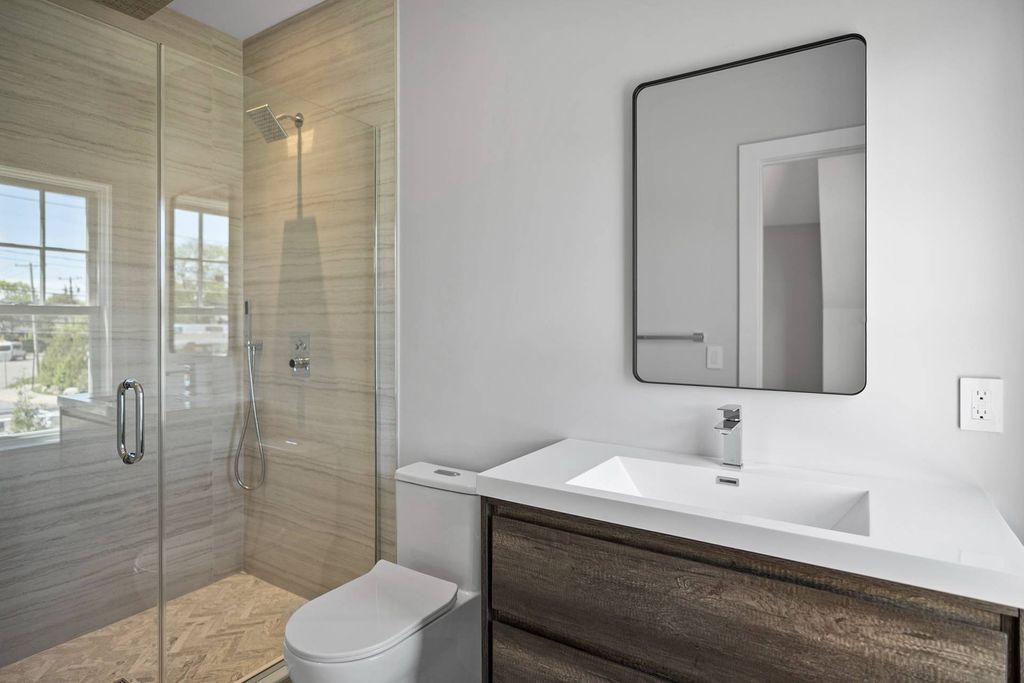 Property photo 3 of 14 <Alttext/>
