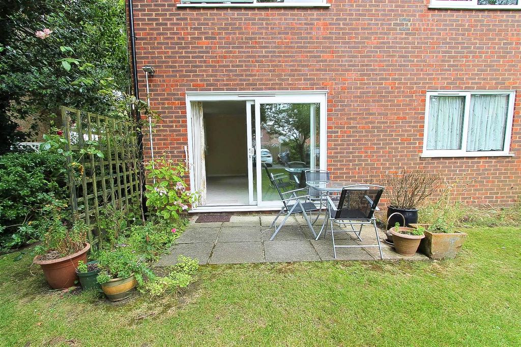 Property photo 2 of 15 7B0F7c23-A76d-4561-Bea7-36F15B65E457.Jpg
