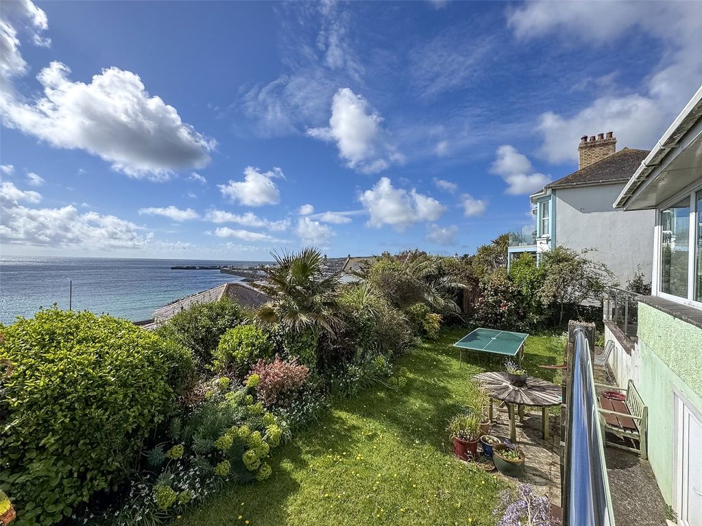 Property photo 2 of 22 Picture No. 63