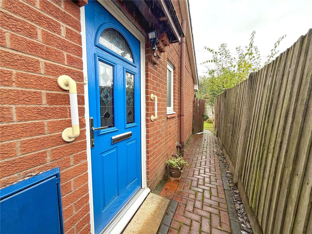 Property photo 2 of 15 Picture No. 18