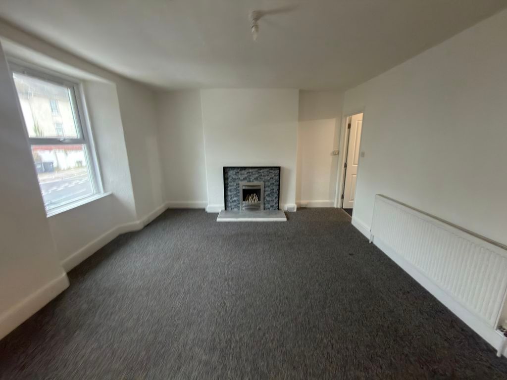 Property photo 3 of 10 Photo 7