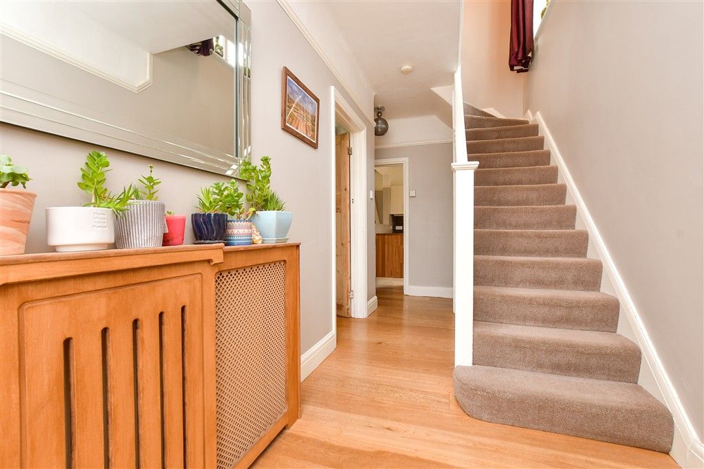 Property photo 3 of 13 Entrance Hall