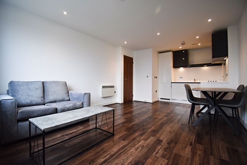 Property photo 1 of 10 Photo 5