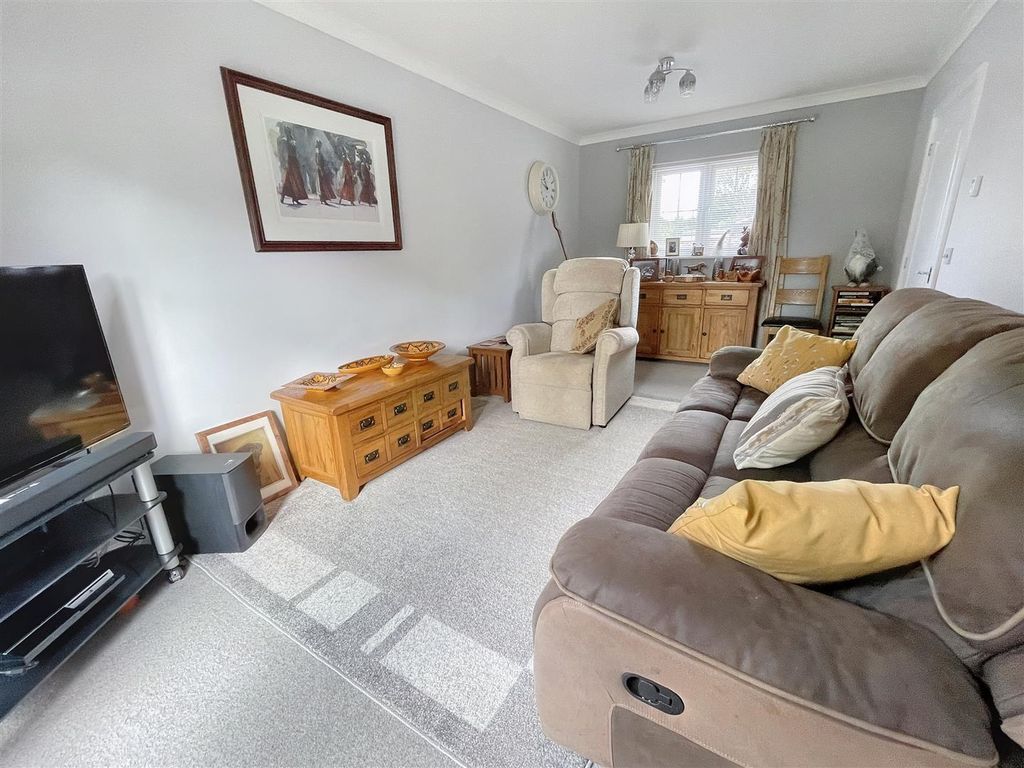 Property photo 3 of 16 S3Olcpfiwk-Q2Z9Iekumvg.Jpg