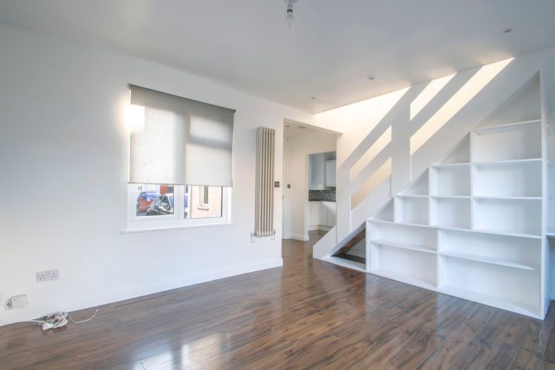 Property photo 2 of 12 Photo 11