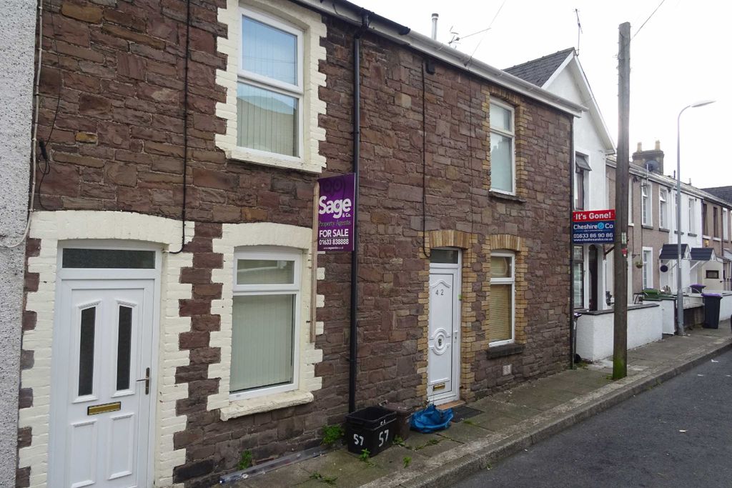 Property photo 1 of 7