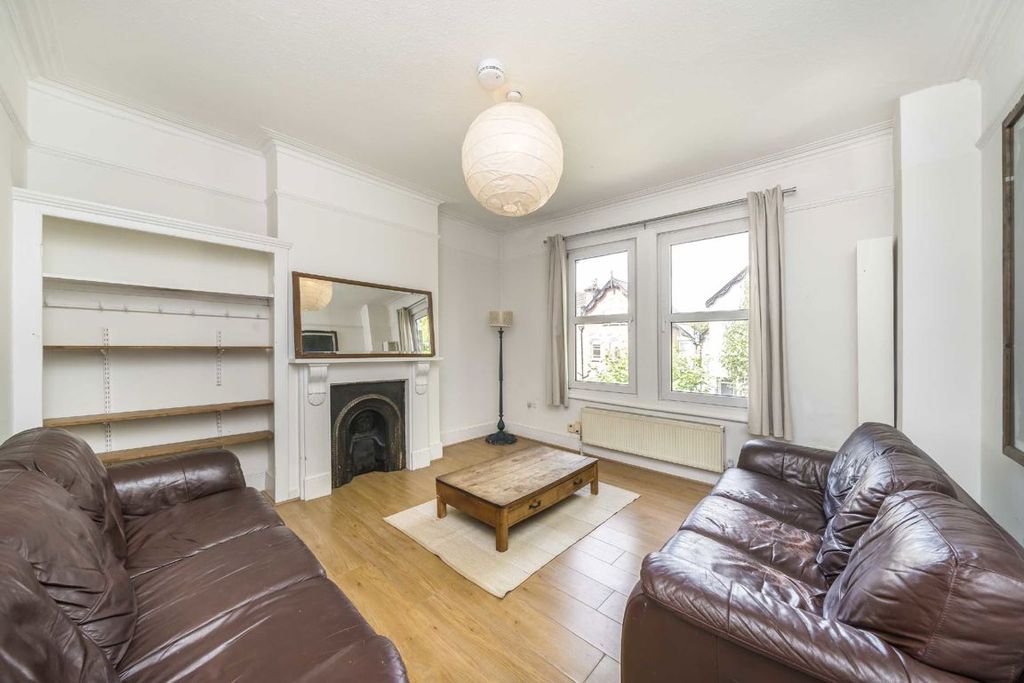 Property photo 2 of 6
