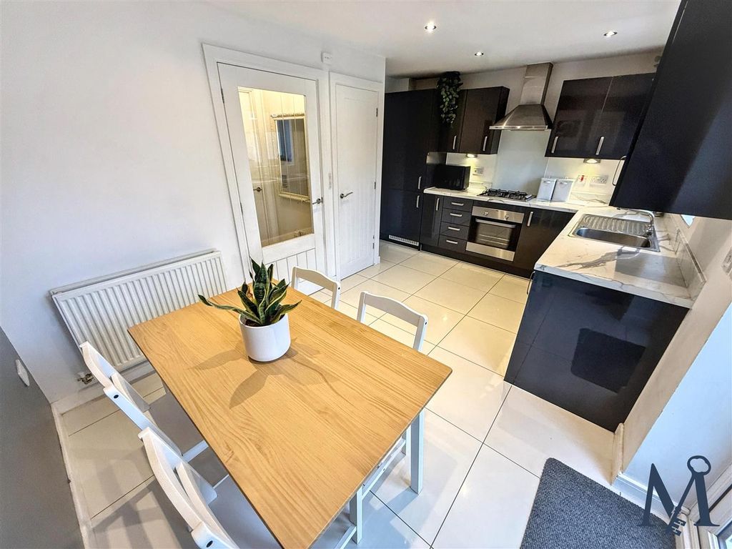 Property photo 2 of 20 Kitchen Diner