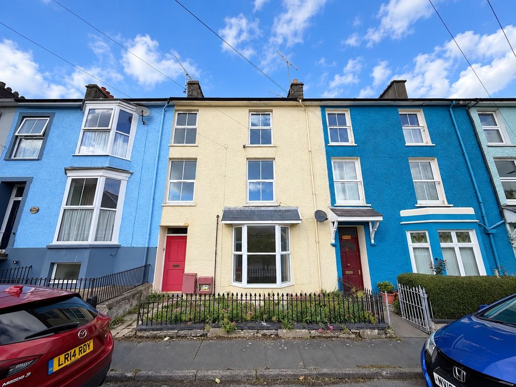 Property photo 1 of 15