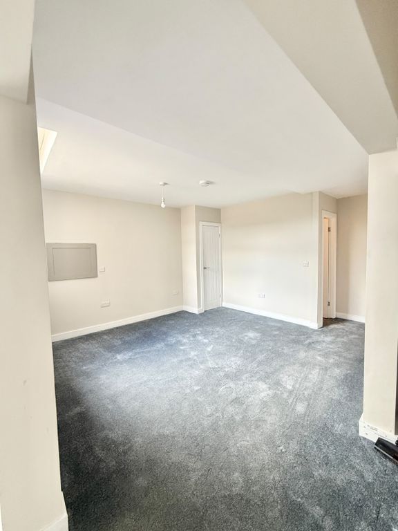Property photo 3 of 25 Rear Reception Room