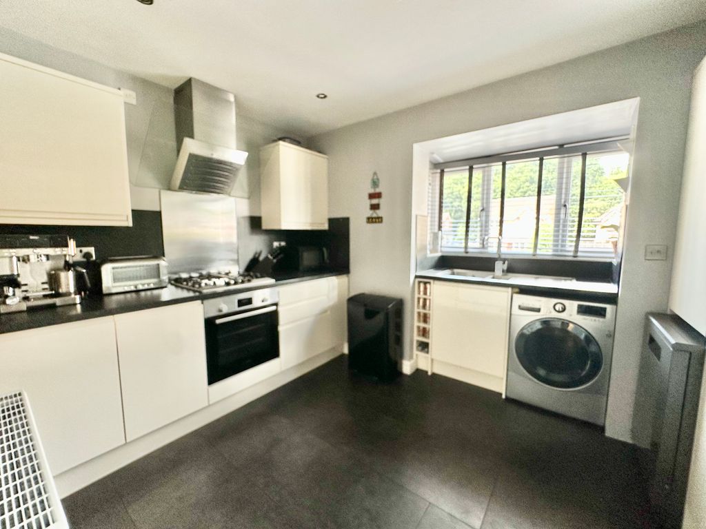 Property photo 3 of 26 Img_6074