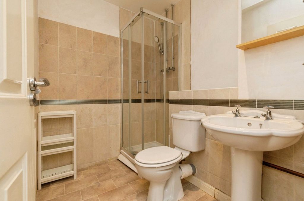 Property photo 3 of 8 Picture No. 08