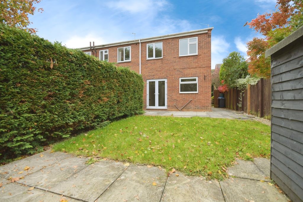 Property photo 2 of 17