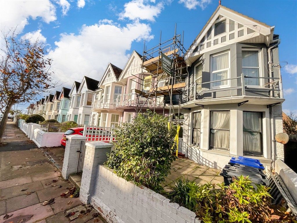 Property photo 1 of 9 Front