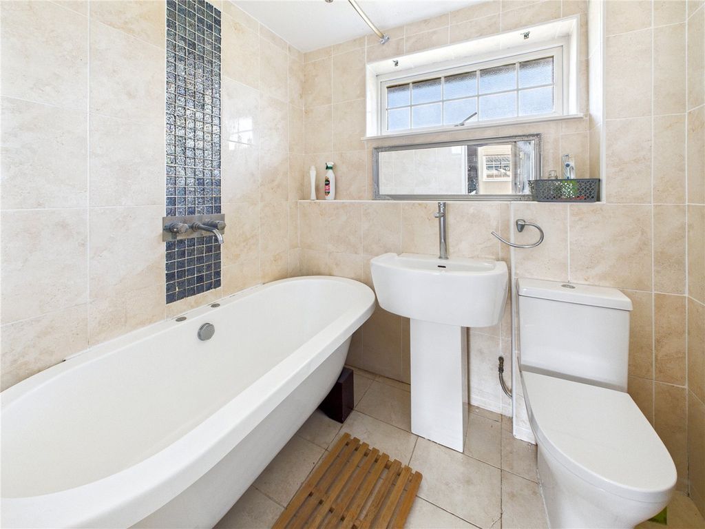 Property photo 3 of 10 Picture 3