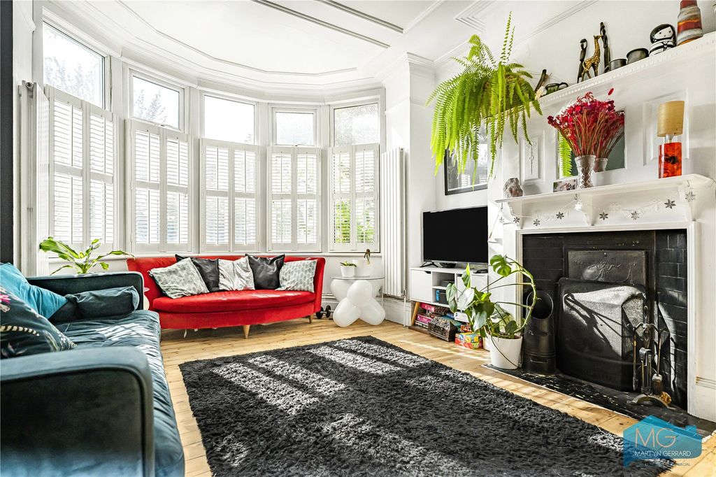 Property photo 3 of 22 Picture No. 14