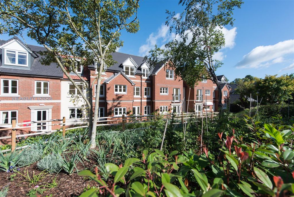 Property photo 1 of 6 Headleylodge_Aug2017-010 (1).Jpg