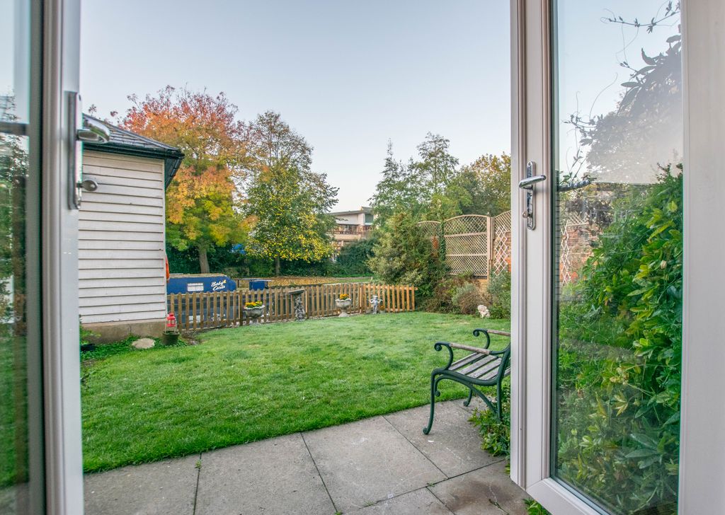 Property photo 2 of 14